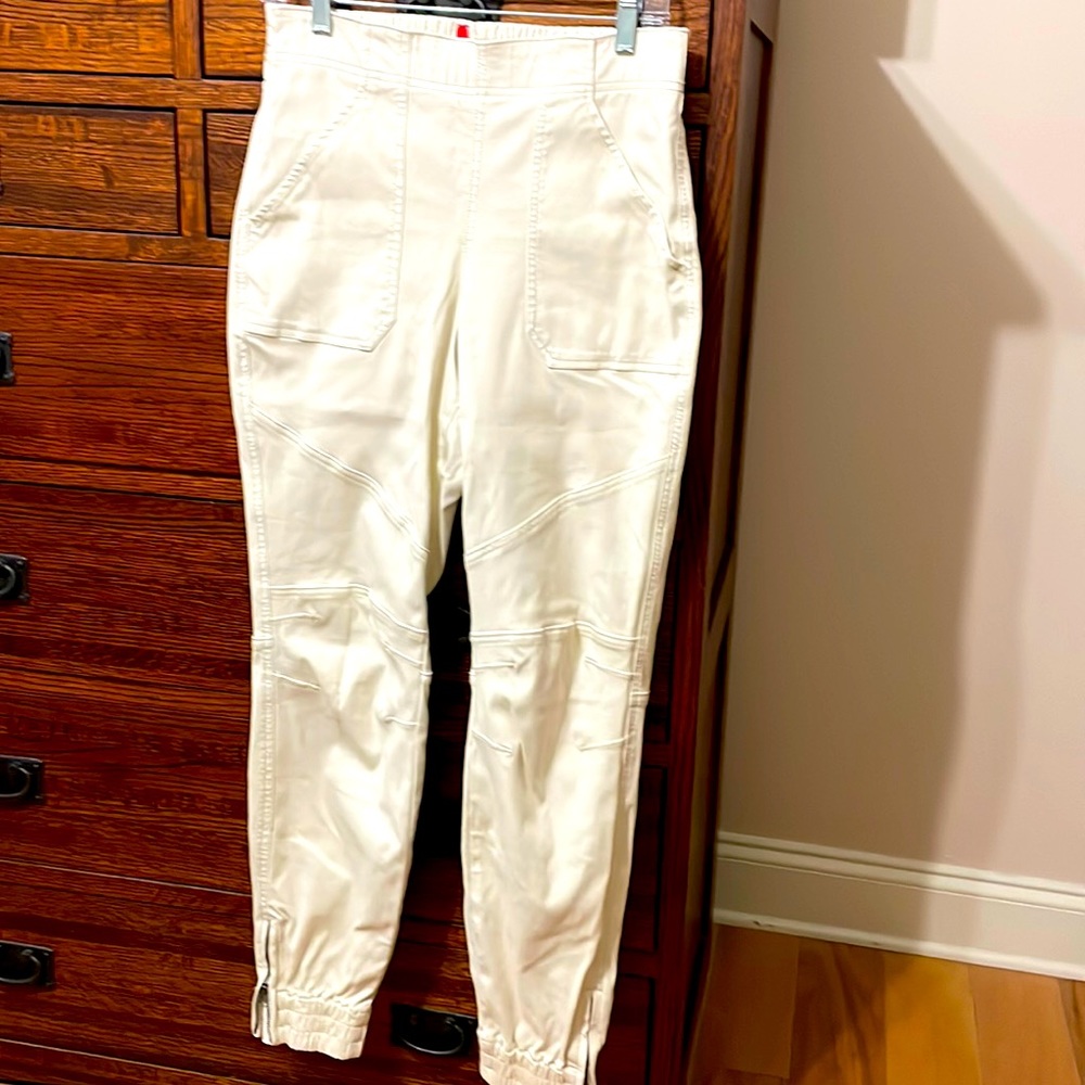 Spanx Stretch Twill Cargo Jogger - M Parchment